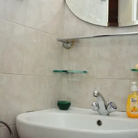 Best Location In Downtown Apartment